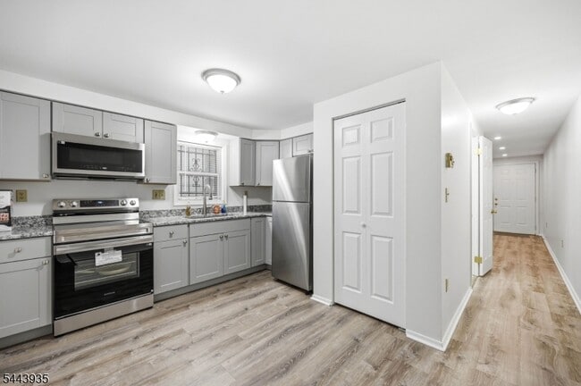 Photo - 21 N 13th St