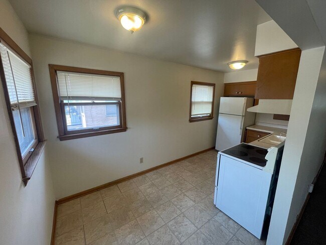 Photo - 9736 W Oklahoma Ave Unit 4
