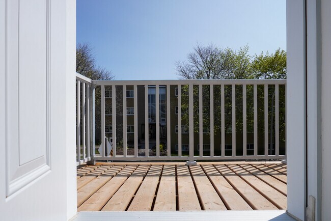 Photo - 630 Cummings Ave Unité 308