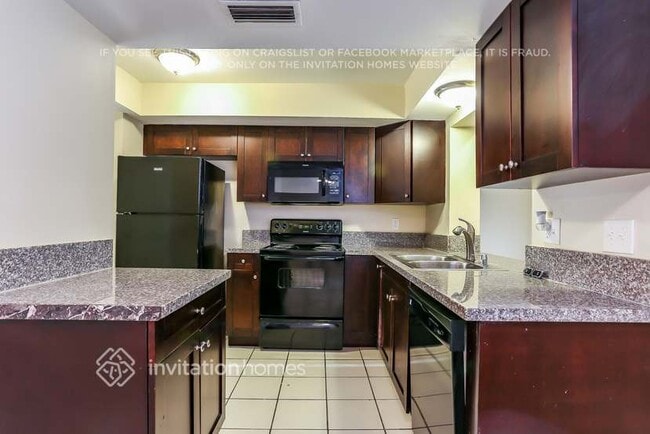 Photo - 520 NW 43rd Ave