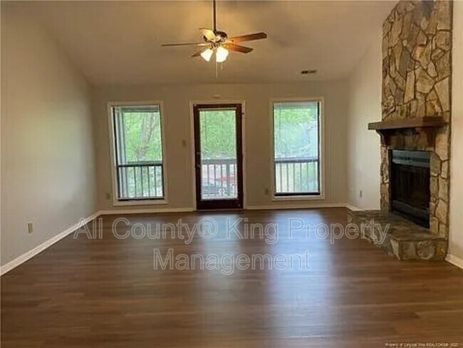 Photo - 1866 Tryon Dr Unit 8