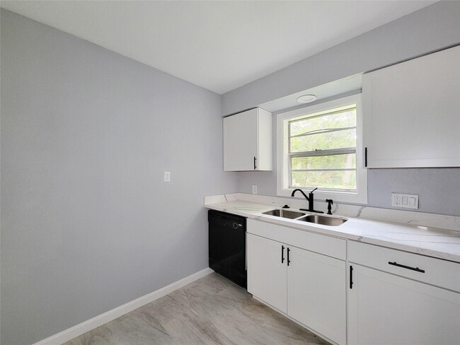 Photo - 5103 Karu Dr