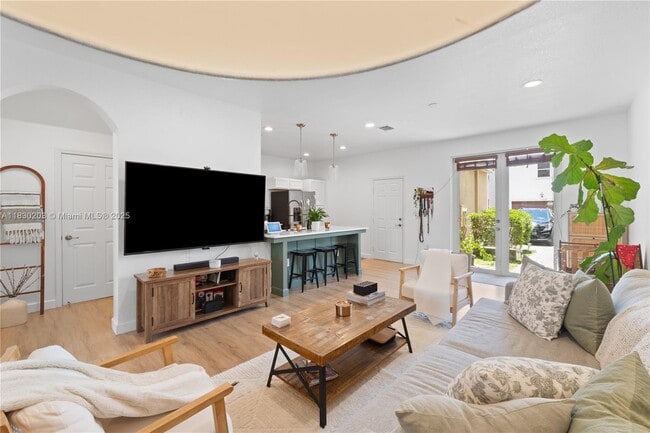 Photo - 17165 SW 94th St Casa Adosada