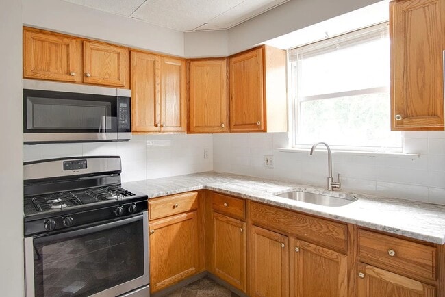 Photo - The Oaks Apartments