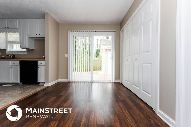 Photo - 2697 Heritage Ln