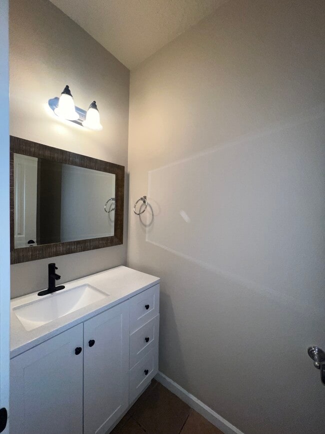 1/2 Bathroom - 1235 SW 10th Way