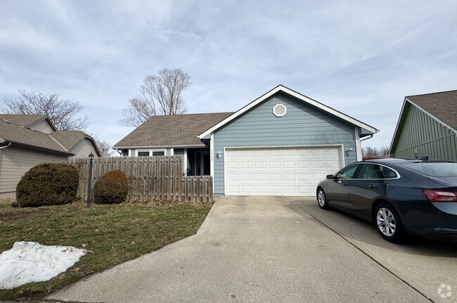Building Photo - 5308 NW 85th St Rental