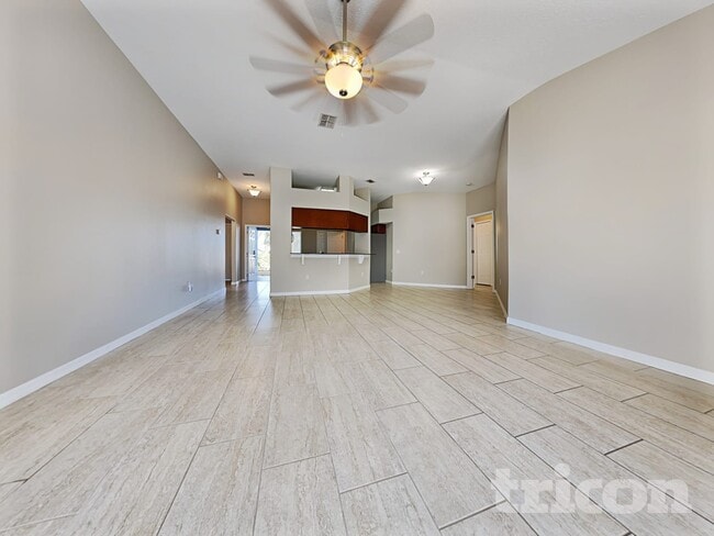 Photo - 4671 Sheringham Ct