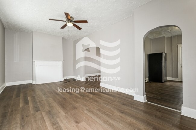 Photo - 1126 Main St