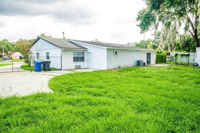 Photo - 6913 Mathers Ln