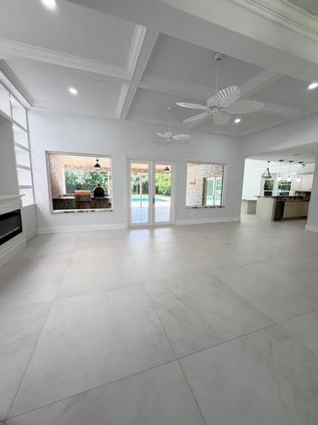 Photo - 10114 Hunt Club Ln