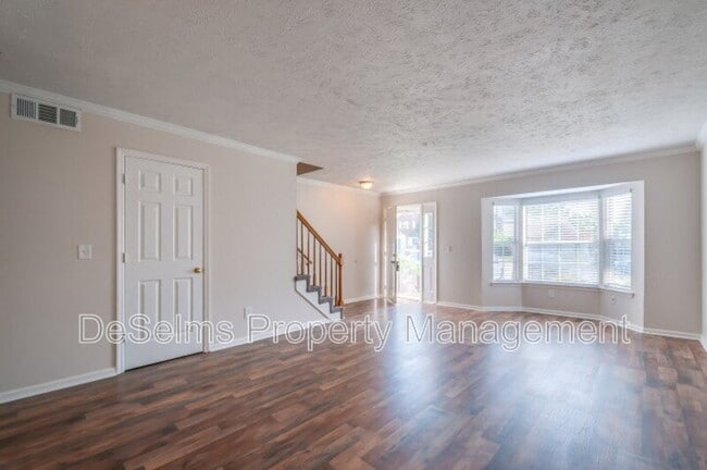 Photo - 302 Ash Forge Dr