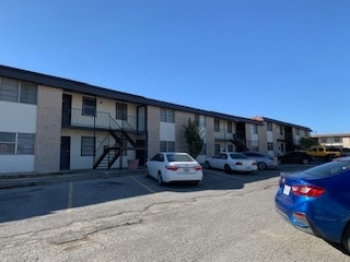 Fairway Apartments - Fairway Apartments