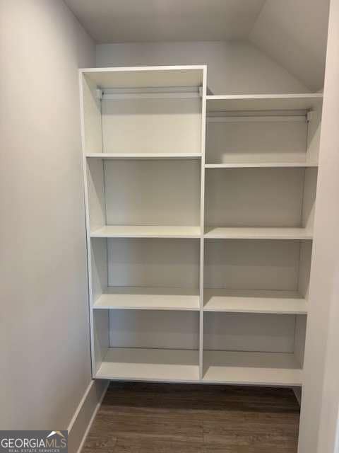 Photo - 325 Orchid St