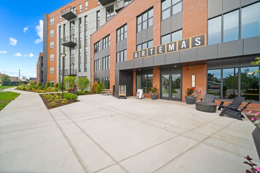Building Photo