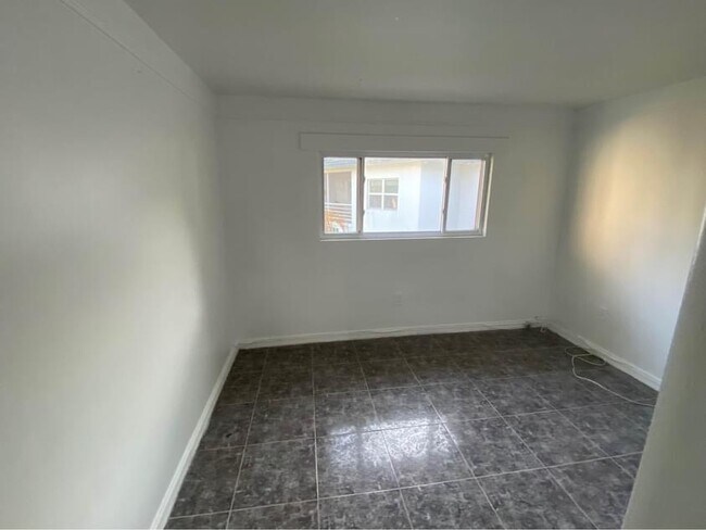 Photo - 6503 Winfield Blvd Unit #211