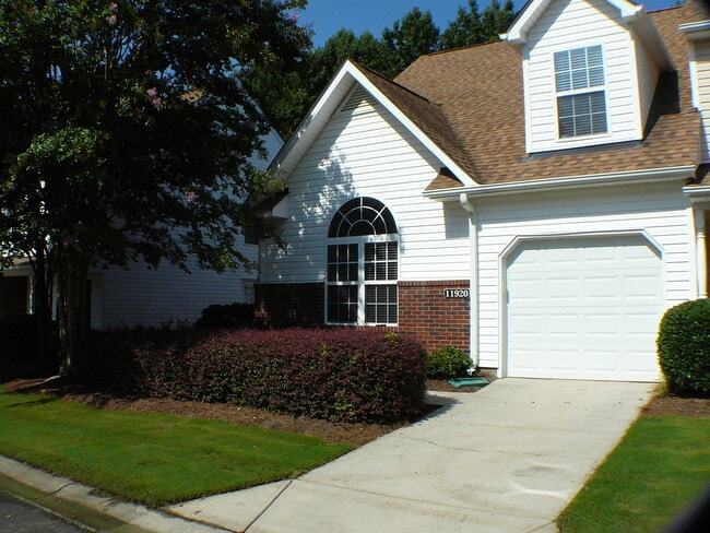 Building Photo - 11920 Lambert Bridge Dr