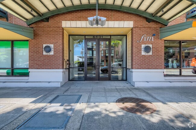 Building Photo - 6801 Greenwood Ave N Unit 203 Rental