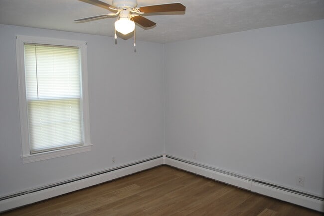 Photo - 316 Rollstone Rd Unit Apartment B