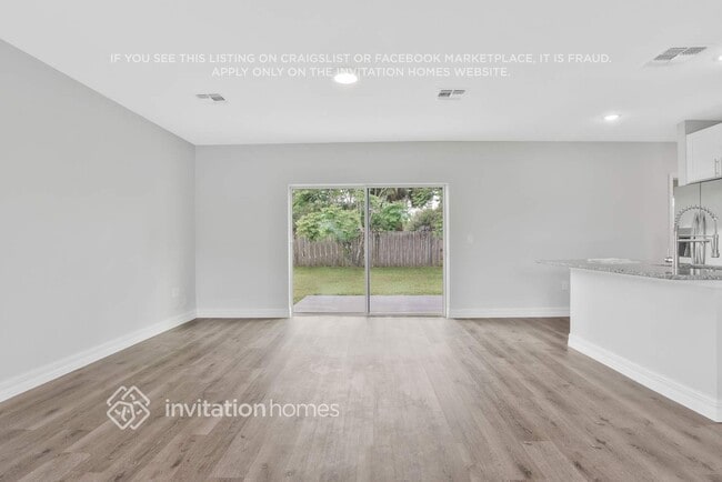 Photo - 7642 Coot St