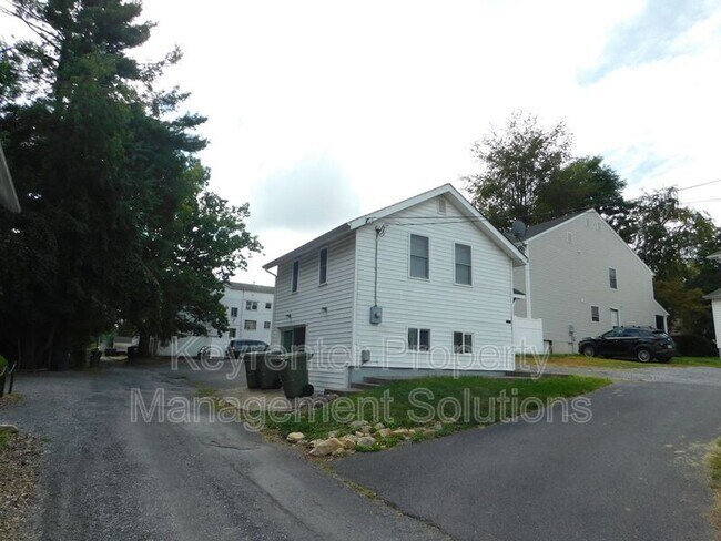404 Cherry Ave Unit C
