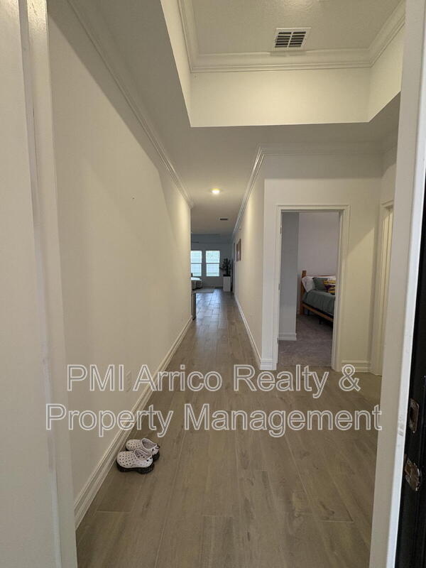 Photo - 11679 74th Cir E