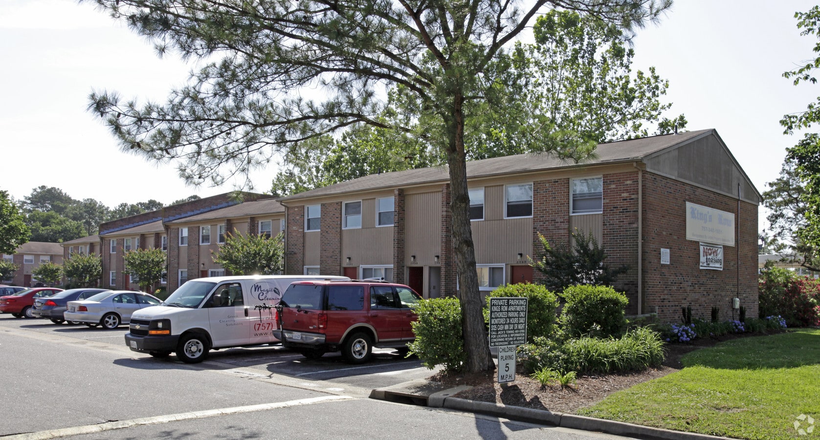 Photo - Kings Row Apartments