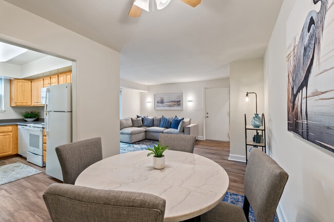 Woodsdale Apartments