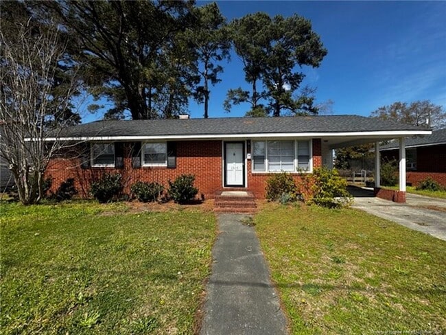 Building Photo - 1305 E 13th St