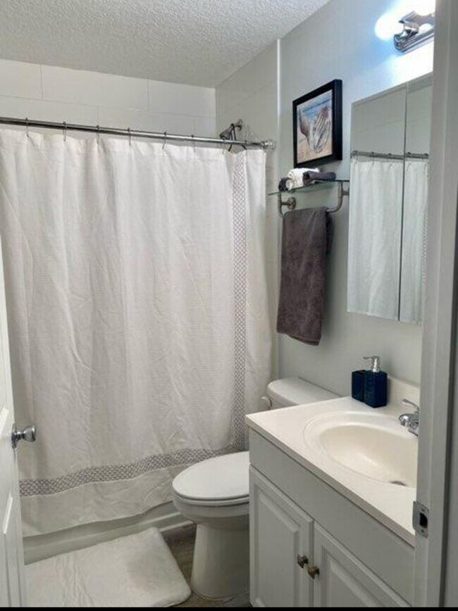 Photo - 97 Spring Lake Dr Unidad 204