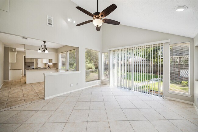 Photo - 1903 Foxtail Pl