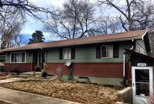 Building Photo - 622 E Myrtle St Unit 1/2