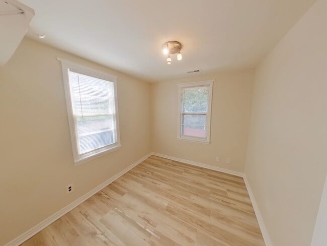 Photo - 1525 St Francis