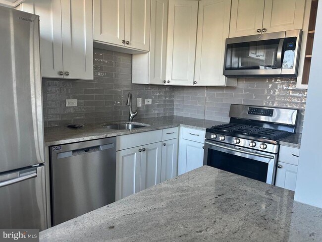 Photo - 8315 N Brook Ln Unit 2-902