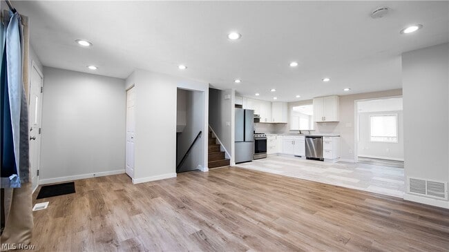 Photo - 348 Silver Meadows Blvd