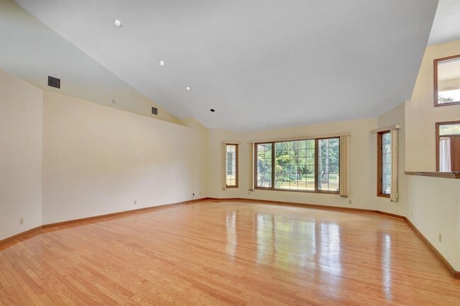 Photo - 9033 Winding Woods Dr