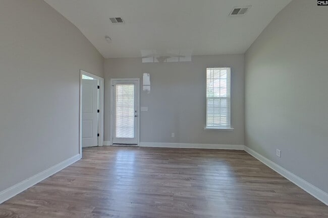 Photo - 11 Sedge Ct