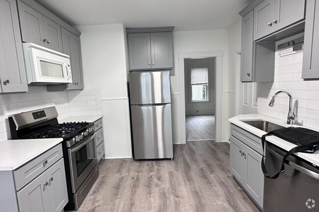 Building Photo - 74 Antwerp St Unit 2 Rental