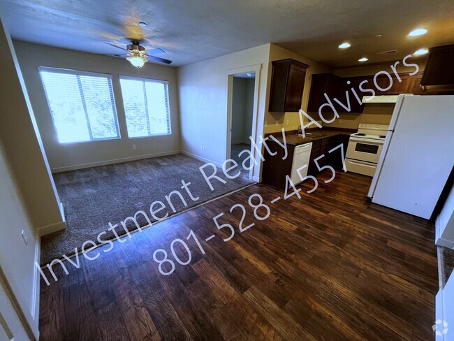 Building Photo - Beautiful Apartment Near BYU! Unit 208