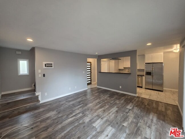 Photo - 210 S Lucia Ave Unidad 3