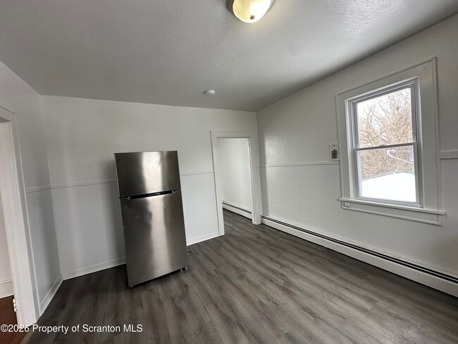 Photo - 214 Mayock St