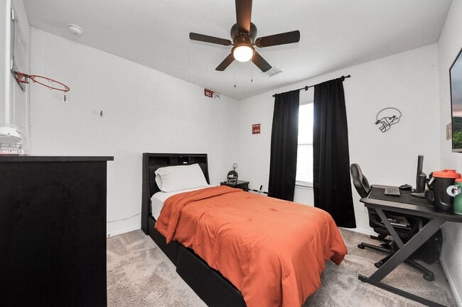 Photo - 1509 Portola Dr