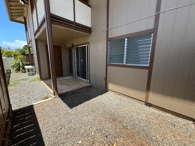 Photo - Alii Plantation (Aiea/Honolulu/Aloha Stadium) - ground floor 2 bedroom with full size washer/dryer