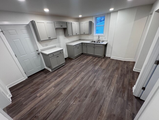 Photo - 1003 Georgia Ave Unit 1406 S 10th