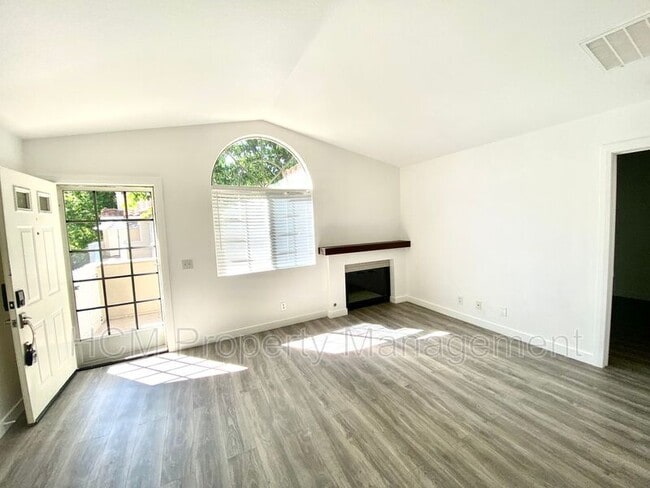 Photo - 22 Via Terrano