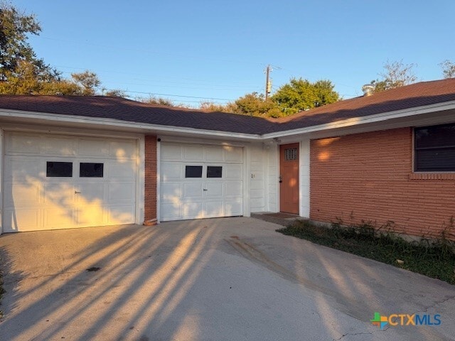 Building Photo - 3402 Rosewood Dr