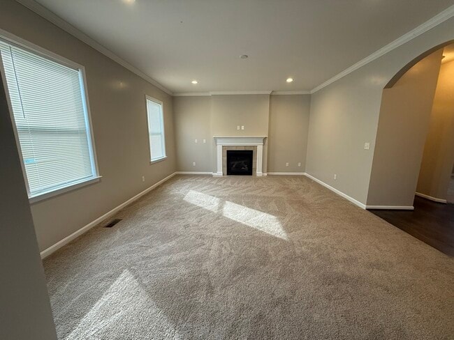 Building Photo - Single Family Home