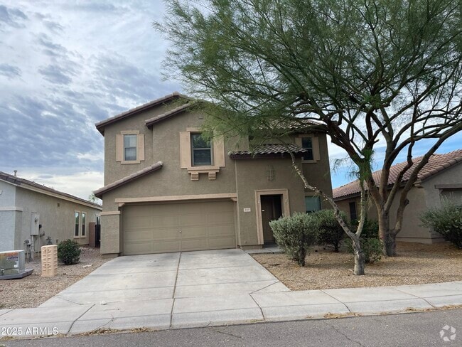 Building Photo - 800 E Cowboy Cove Trail Rental