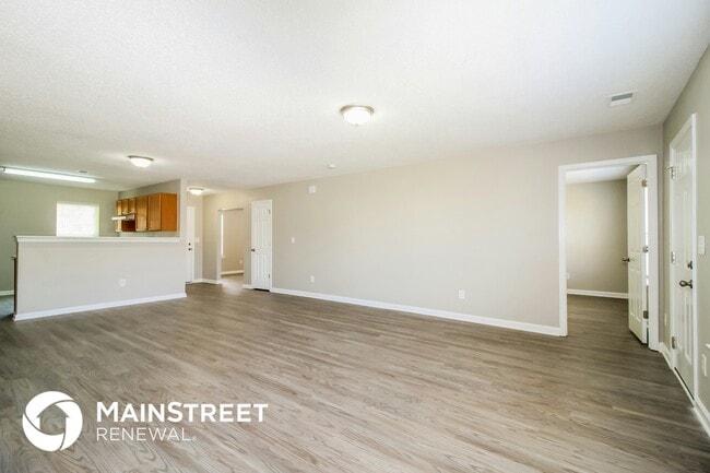 Photo - 484 Bedford Knoll Dr