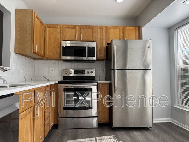 Photo - 13052 Salford Terrace